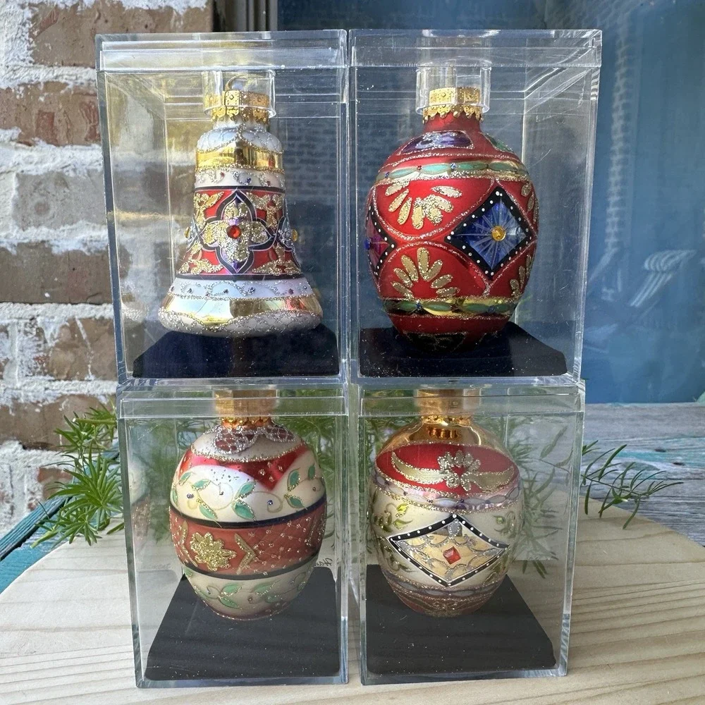 Designers Studio LTD‎ Series 3.5 Inch Handcrafted Christmas 4 Glass Ornaments